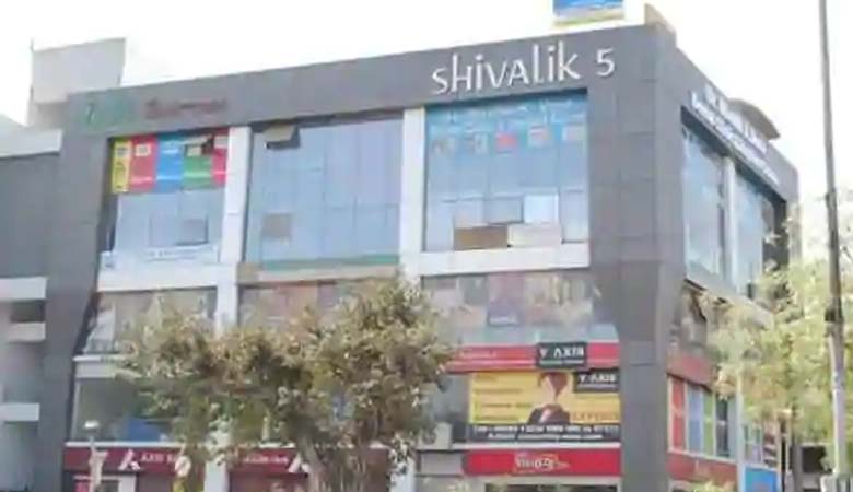 Root Canal Treatment Service in Paldi